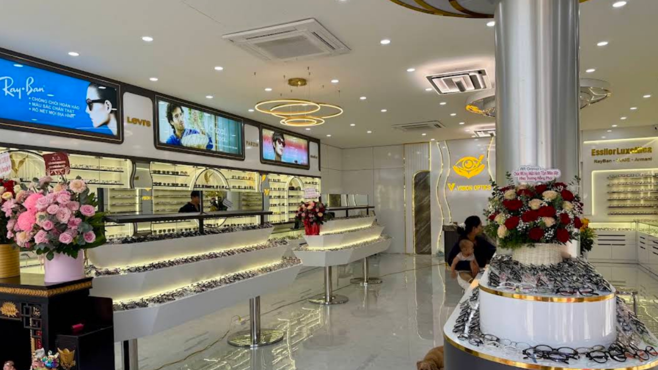 V-Vision eyewear collection 3